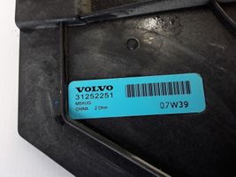 Volvo C30 Enceinte de porte arrière 31252251