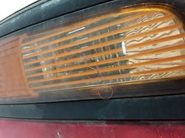 Renault Laguna I Lampy tylnej klapy bagażnika 7711170346