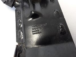 Volvo V60 Radiator mount bracket 31261932