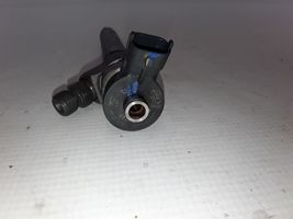 Opel Vivaro Fuel injector 0445110569