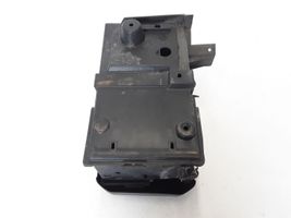 Volvo V50 Staffa di montaggio della batteria 30667941