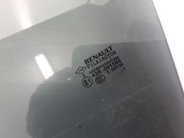 Renault Captur Pagrindinis galinių durų stiklas 823010692R