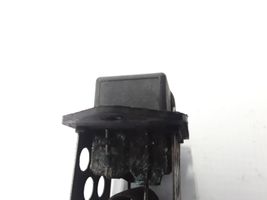 Renault Wind Coolant fan relay 8200045082