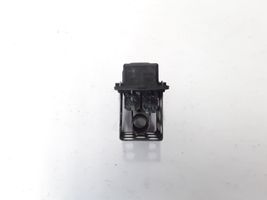 Renault Wind Coolant fan relay 8200045082