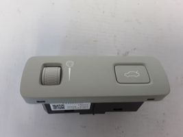 Volvo XC60 Tailgate opening switch 31394548