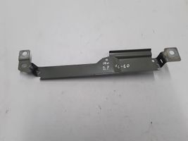 Volvo XC60 Fender mounting bracket 31424581