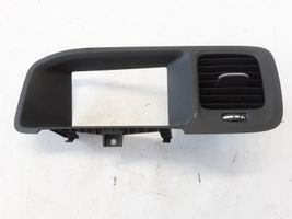 Volvo S60 Dash center air vent grill 39804063