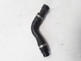 Volvo C70 Tuyau de liquide de refroidissement moteur 8653795