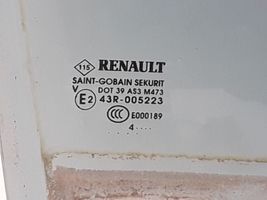 Renault Zoe Szyba drzwi tylnych 823001033R