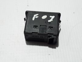 BMW 5 GT F07 Câble adaptateur AUX 6930561