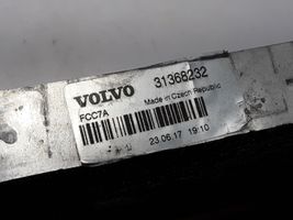 Volvo S90, V90 Jäähdyttimen lauhdutin 31368232