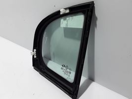 Renault Latitude (L70) Rear vent window glass 822210008R