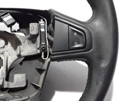 Renault Latitude (L70) Steering wheel 484300844R