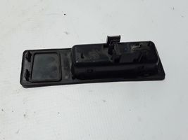 BMW 3 F30 F35 F31 Interruptor para abrir la puerta trasera 7368752