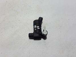 Volvo V70 Windscreen/windshield washer pump 