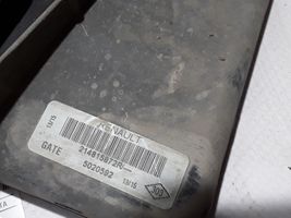 Opel Movano B Jäähdyttimen jäähdytinpuhaltimen suojus 214815872R