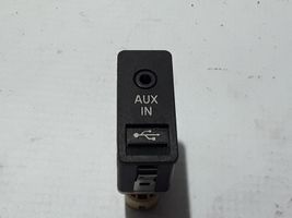 BMW 5 GT F07 Connettore plug in AUX 9189175