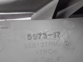Chrysler Pacifica Muu kynnyksen/pilarin verhoiluelementti 5SB13TRMAD