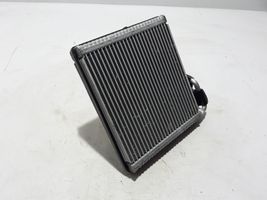 Volvo XC40 Gaisa kondicioniera radiators (salonā) 32226176