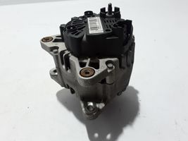 Dacia Duster Generatore/alternatore 231003831R