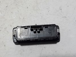 Volvo XC60 Tailgate opening switch 31443873