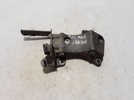 Renault Mascott Support de pompe de direction assistée 7421047021