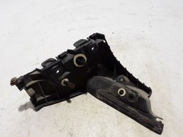 Renault Clio III Support de pare-chocs arrière 8200290041