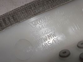Volvo XC40 Kita slenkscių/ statramsčių apdailos detalė 