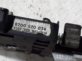 Opel Vivaro Cable positivo (batería) 8200520034