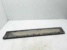 Volvo XC70 Front door trim (molding) 31283100