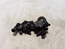 Renault Megane III Boîtier de thermostat / thermostat 110603082R