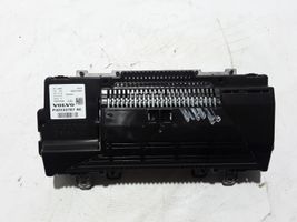 Volvo V60 Tachimetro (quadro strumenti) 32233787