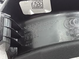 Volvo V60 Rivestimento laterale del portellone posteriore/bagagliaio 32205047