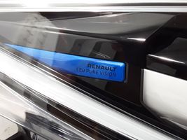Renault Zoe Lampa przednia 260102384R