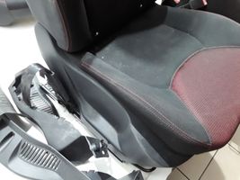 Renault Clio IV Tapicerka / Komplet 