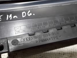 Audi Q5 SQ5 Takaoven lista (muoto) 8R0839902