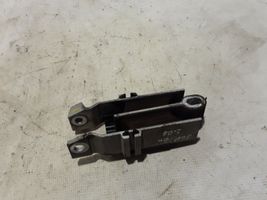 Volvo S60 Engine mount bracket 31401239