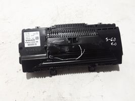 Volvo S60 Speedometer (instrument cluster) 32311253