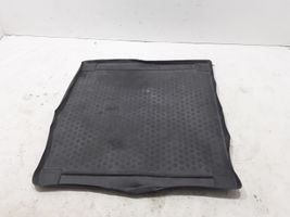 Volvo V70 Doublure de coffre arrière, tapis de sol 39799779