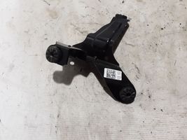 Volvo XC40 Supporto pompa ABS 31670431