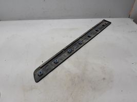 Mercedes-Benz Citan W415 Moulure de porte avant 808210240R