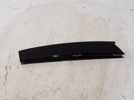 Peugeot 208 Rivestimento modanatura del vetro della portiera anteriore 9824676180