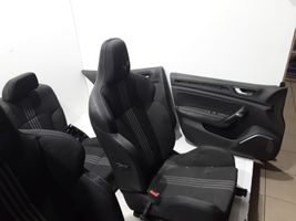 Renault Megane IV Set interni 