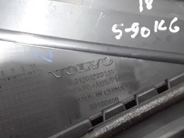 Volvo S90, V90 Takaoven lista (muoto) 31391233