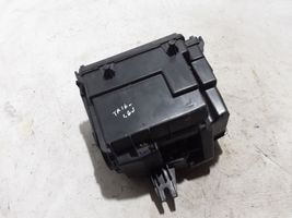 Renault Trafic III (X82) Fuse box set 243503708R