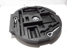 Nissan Qashqai Bordwerkzeug Satz Set 849A74EA1B