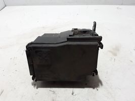 Renault Trafic III (X82) Fuse box set 243503708R