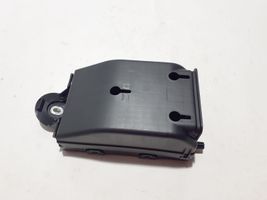 Volvo S90, V90 Sulakemoduuli 32142591