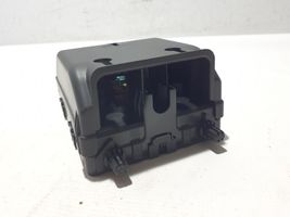 Volvo S90, V90 Sulakemoduuli 32142591