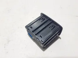Nissan Primastar Connettore plug in USB 280230006R